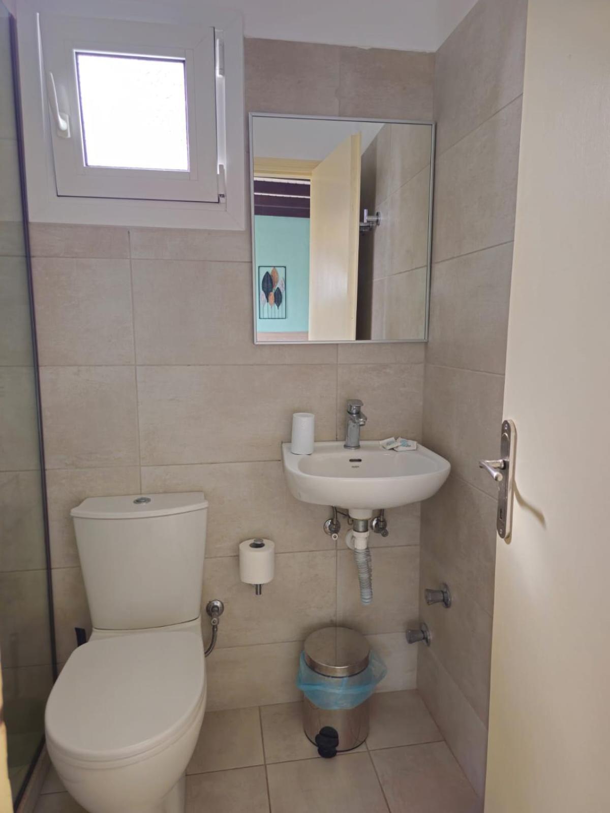Gardelis Gardens Apartment