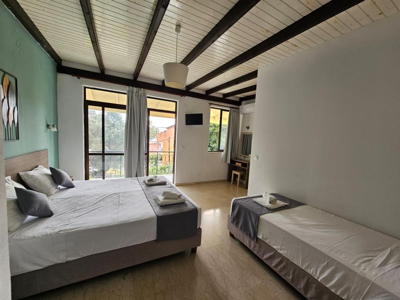 Apartment Gardelis Gardens *