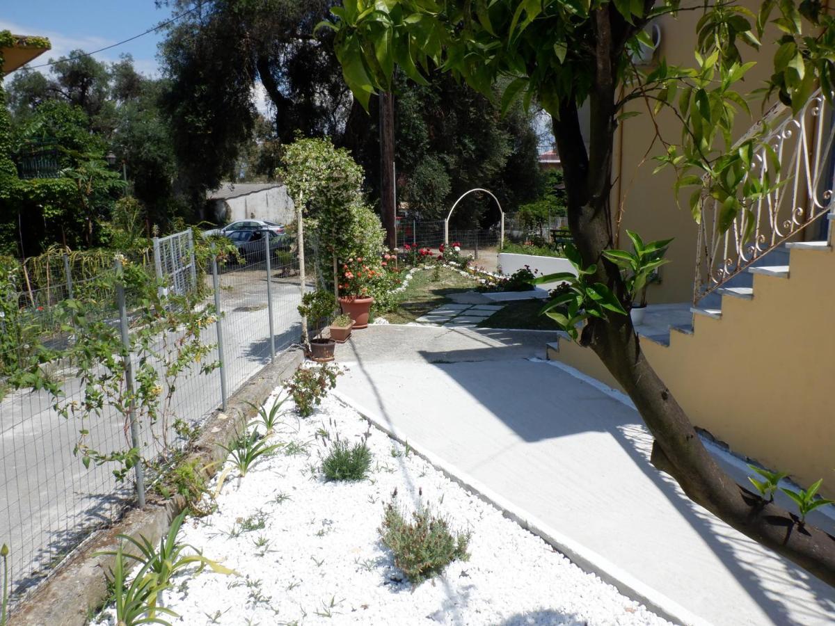 Appartamento Gardelis Gardens *
